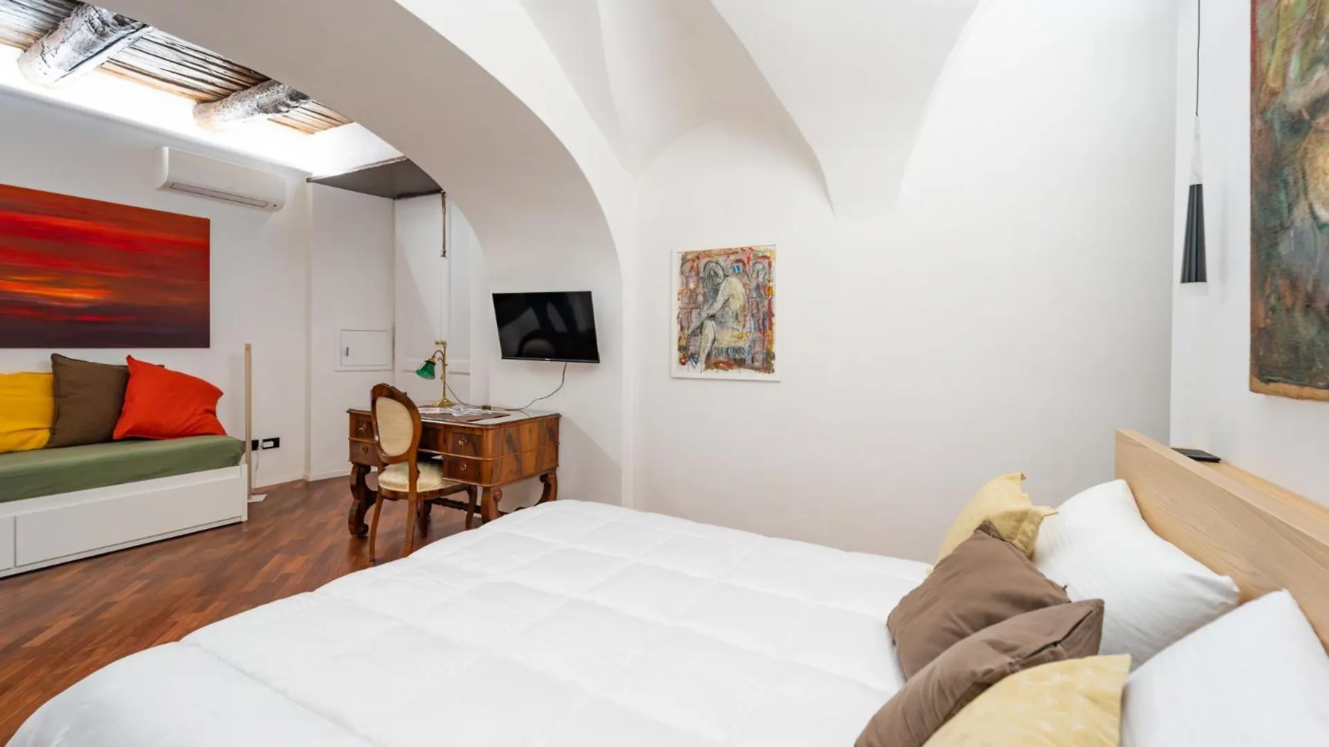 Toledo 289 Holiday Neapol 0*,